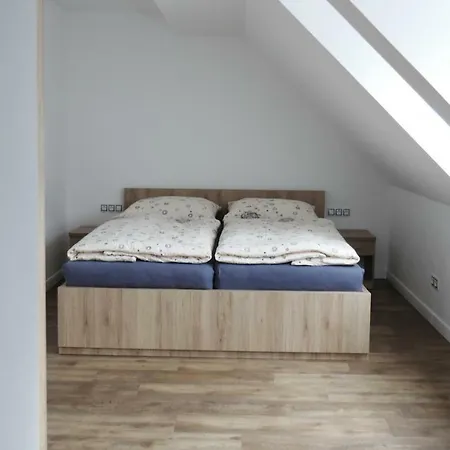Na Zlaté Cestě Penzion Tachov (Plzen)