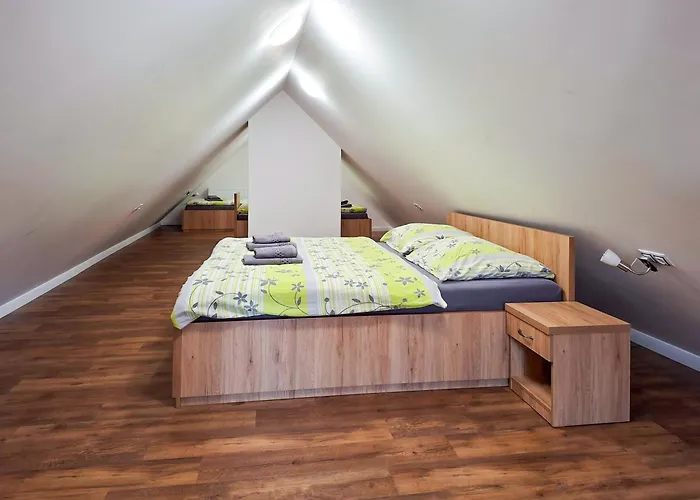 Penzion Na Zlaté Cestě 3*